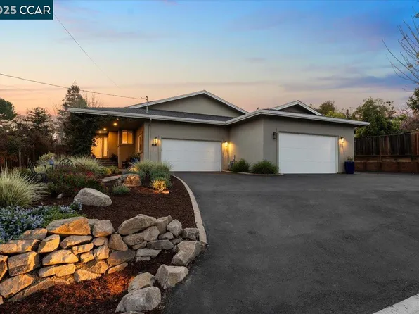 196 Midhill Rd, Martinez, CA 94553