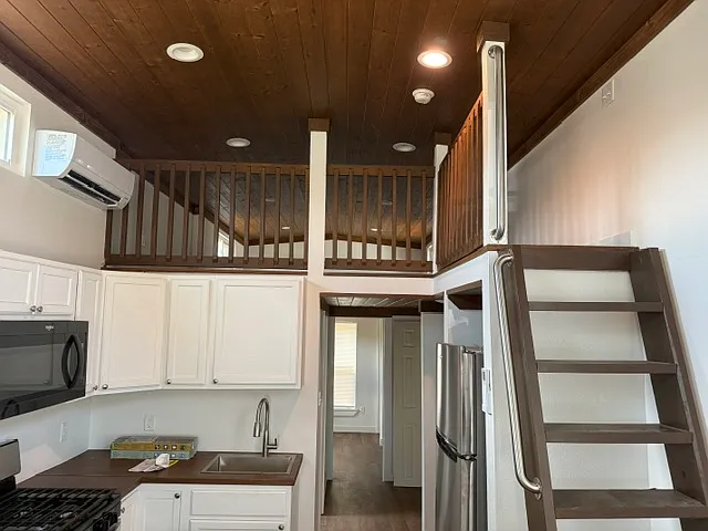 803 Larson Street - 803-3 (Tiny Home) — Photo 4