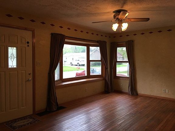 2nd image of 215 Linwood Ave