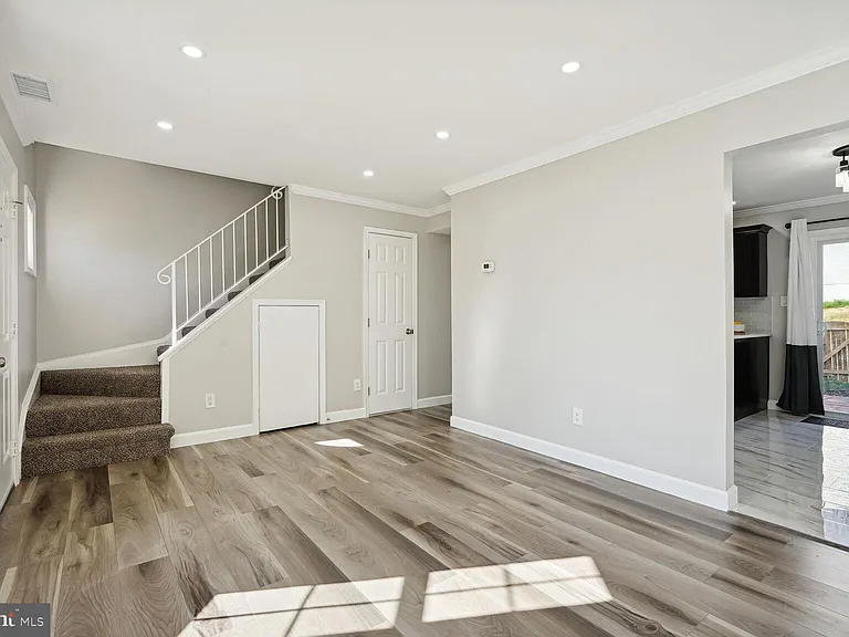 6003 Sweet Dale Ct — Photo 5