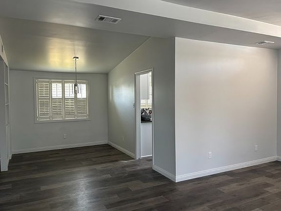 5th image of 8402 Alburtis Ave