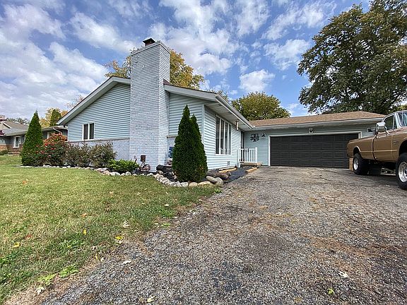2nd image of 103 N Hilton Dr