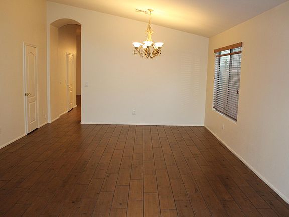 3rd image of 42042 W Michaels Dr