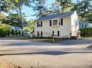 4 Acre Ave, Barrington, RI 02806