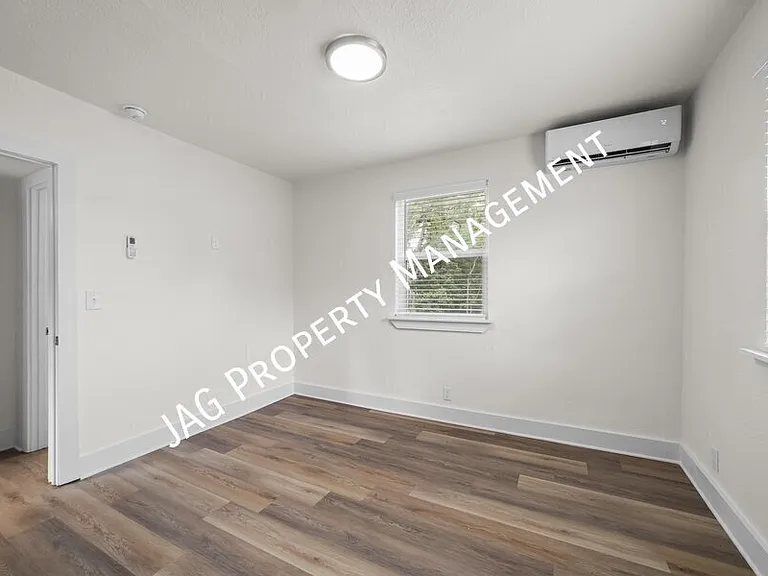1074 Day Ave — Photo 17