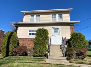 995 Forsythe Rd, Carnegie, PA 15106