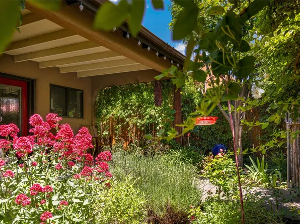 1003 Don Juan St, Santa Fe, NM 87501