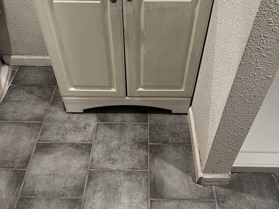 3rd image of 9413 Fairland Dr