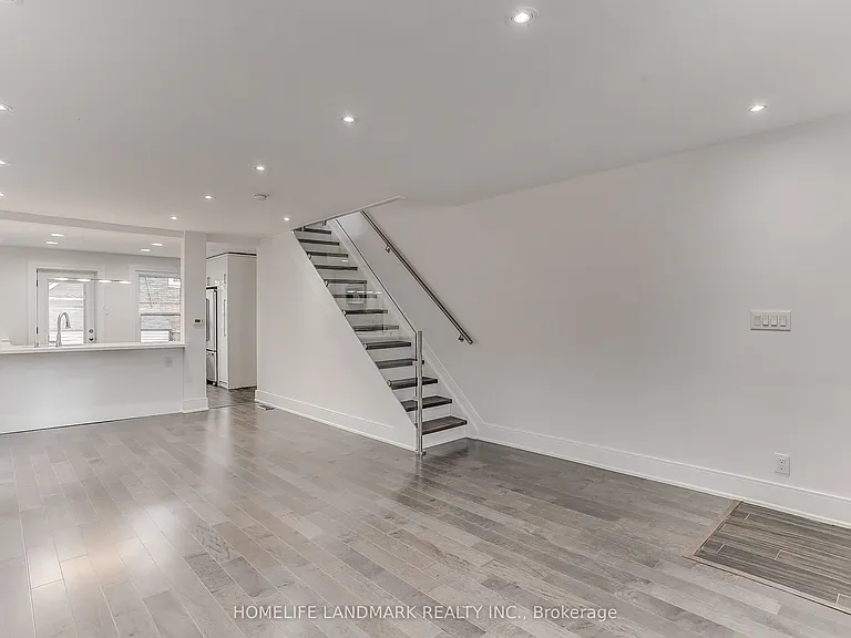 500 Balliol St — Photo 6