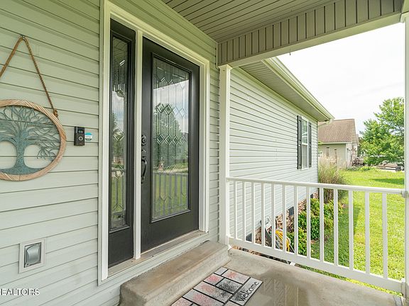 5th image of 5120 Eagle Crossing Dr
