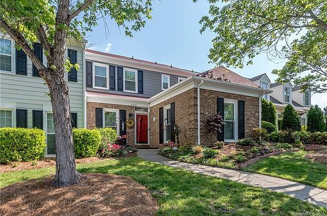 1st image of 4219 Blacktree Ln