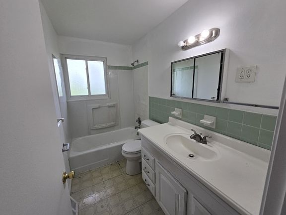 3rd image of 10304 Bon Oak Dr