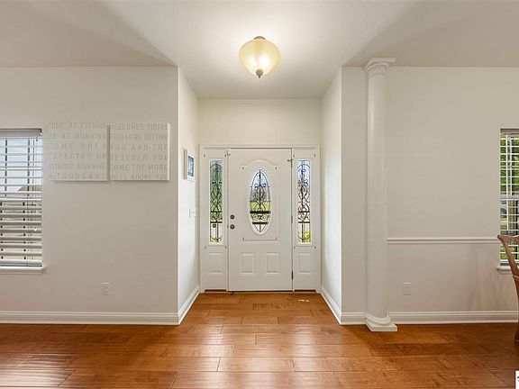 5th image of 122 Vineland Parkway Dr