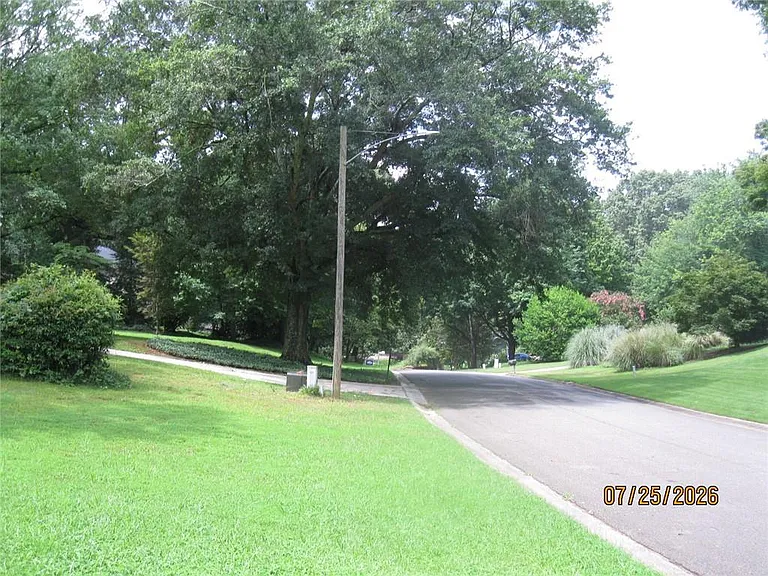 5159 Stratham Dr — Photo 2