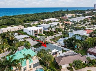 575 NE Wavecrest Way, Boca Raton, FL 33432
