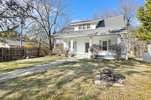 2426 Vesson Ave #B Photo 1