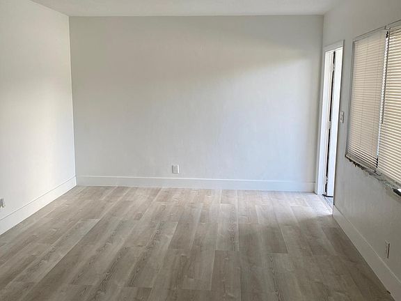 4th image of 1800 NE 56th St APT 1