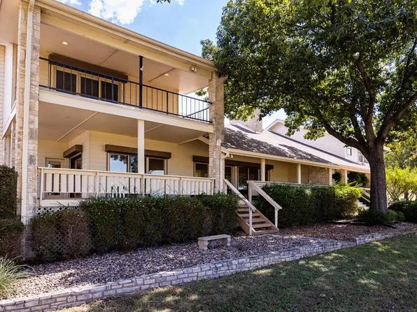 2208 Rock Creek Dr, Kerrville, TX 78028