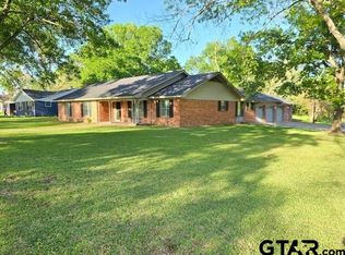 926 Circle Dr, Jacksonville, TX 75766