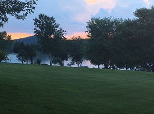 216-2 Lake Cove Rd, Mooresburg, TN 37811