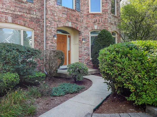 (undisclosed Address), Aurora, IL 60502