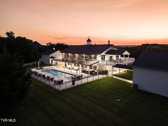 5th image of 520 Buckingham Rd