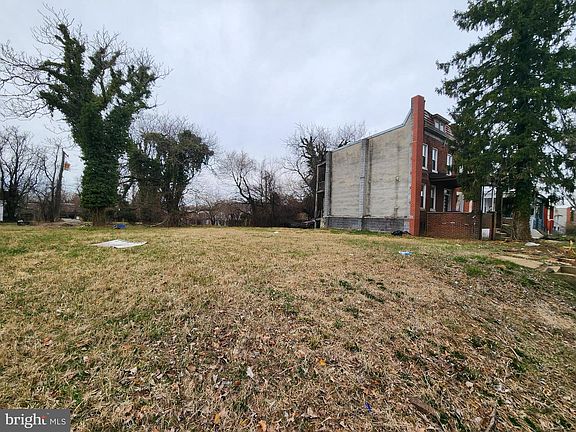 5th image of 3714 Reisterstown Rd