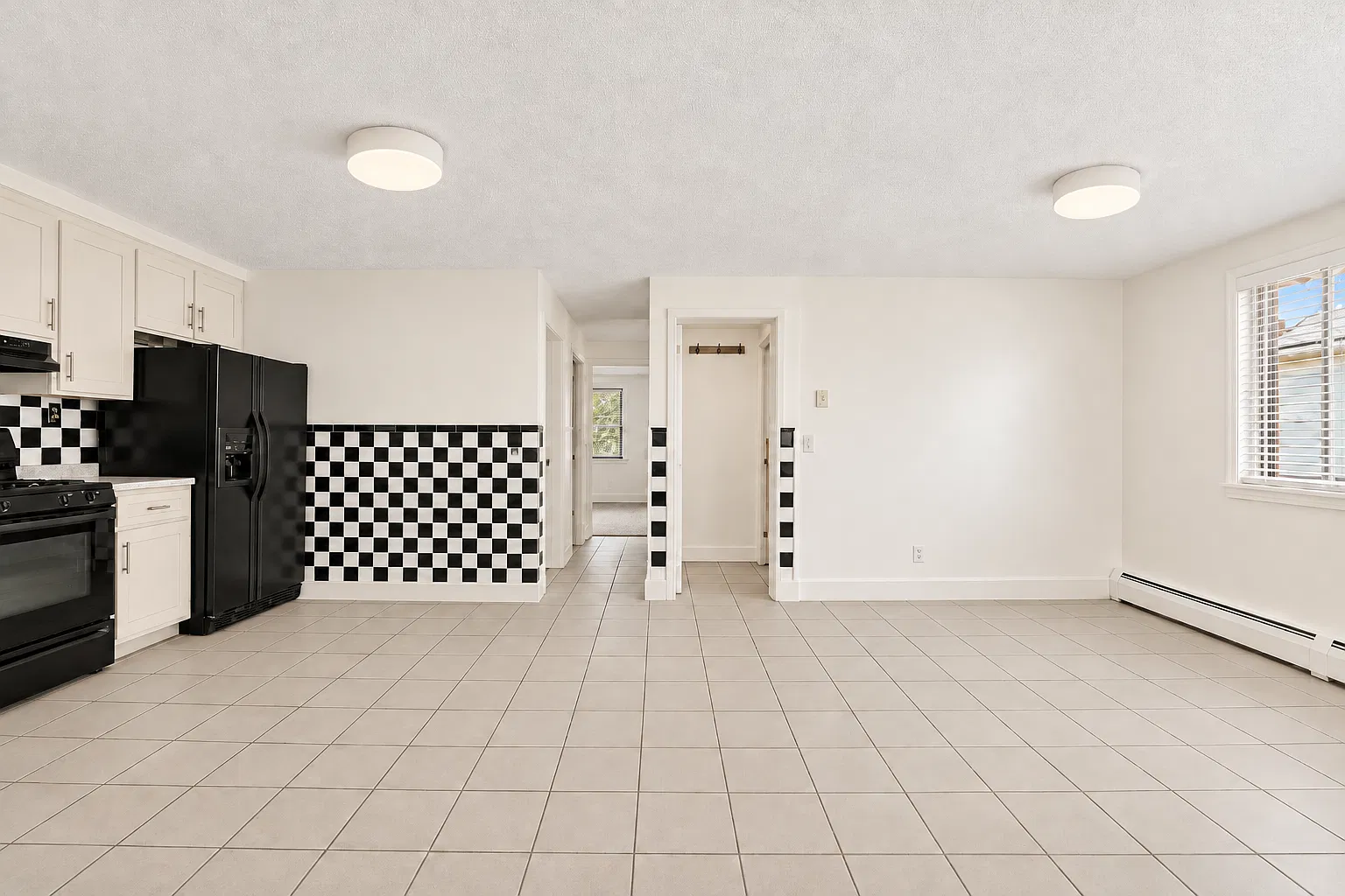 54 Flint St — Photo 3