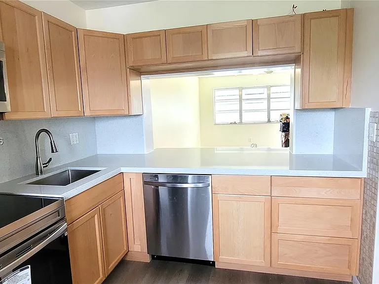 2200 Park Ln #302 — Photo 18
