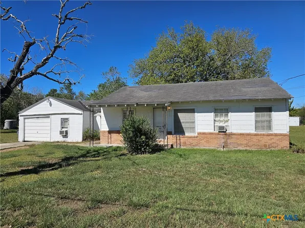 3010 Lone Tree Rd, Victoria, TX 77901