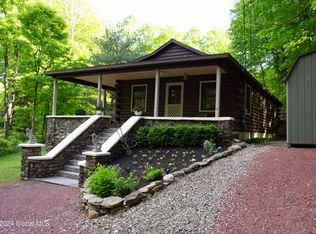 67 North Rd, Clemons, NY 12819