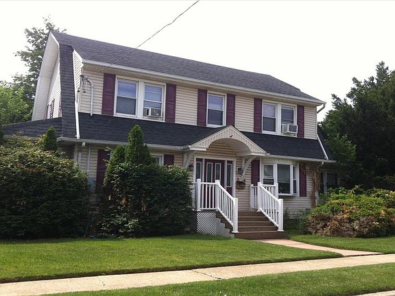 2nd image of 189 2nd St