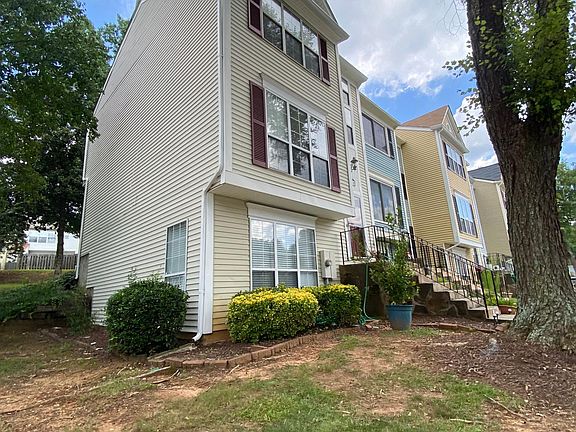 2nd image of 3500 Mount Vernon Cir