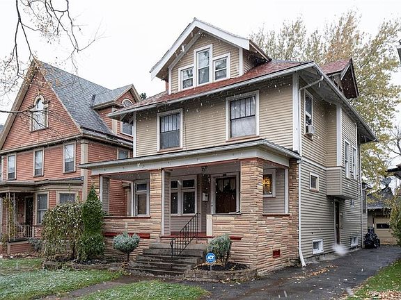 2nd image of 231 Huntington Ave