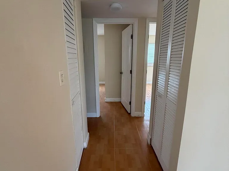 3660 SW 60th Ave #2 — Photo 7