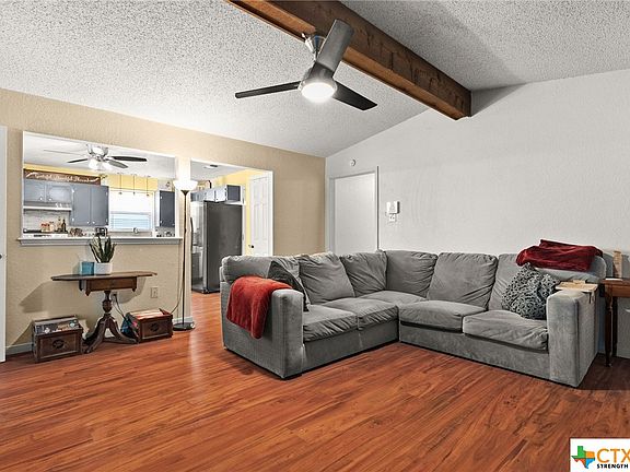 4th image of 227 Bridle Dr