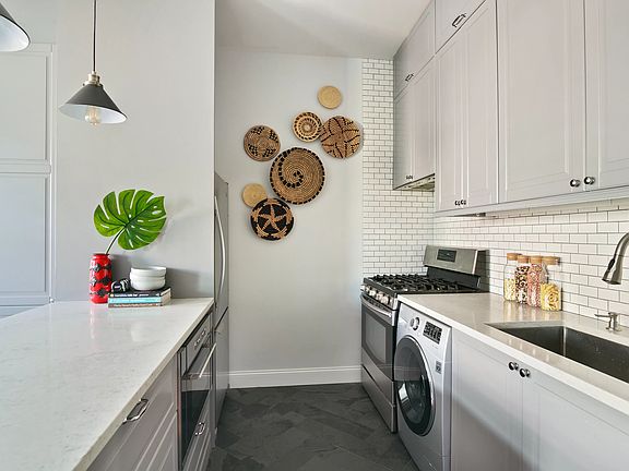 5th image of 56 E 126th St APT 2