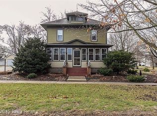1504 Vine St, Dallas Center, IA 50063