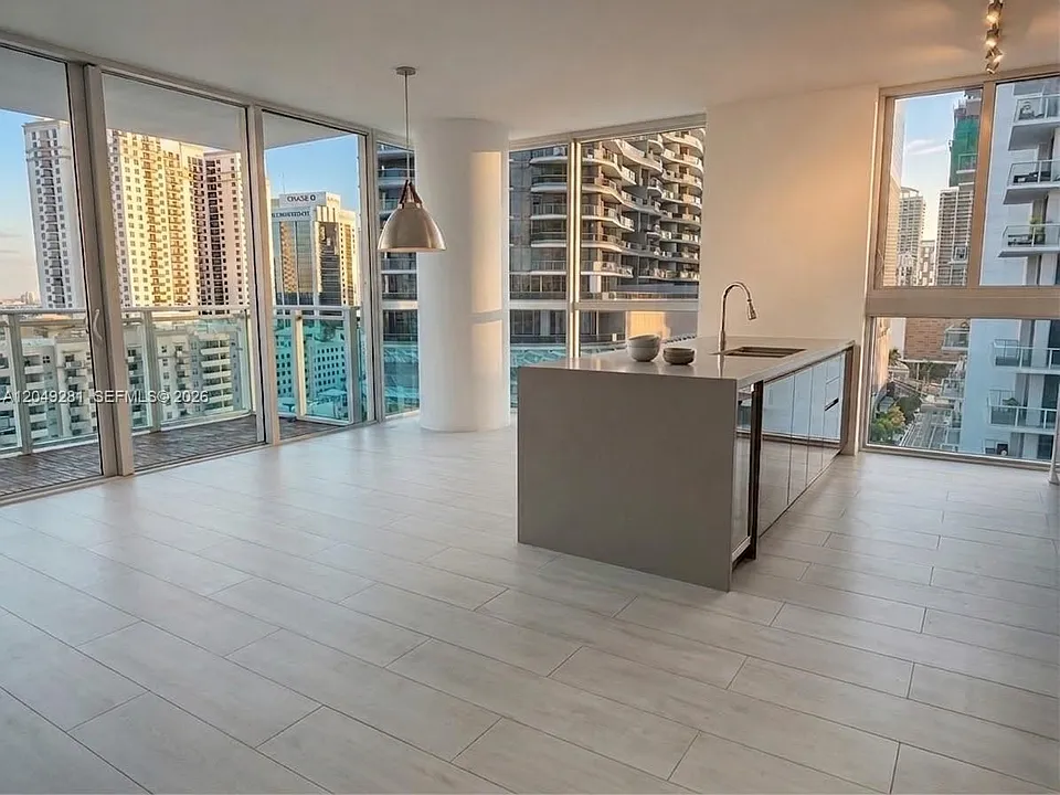 1080 Brickell Ave #1709