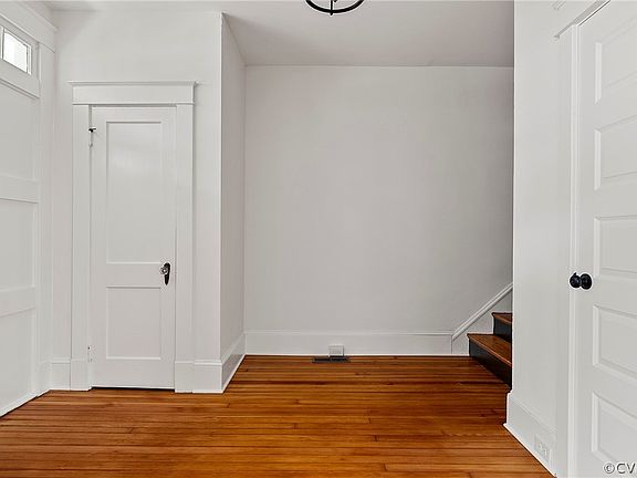 5th image of 115 W 33rd St