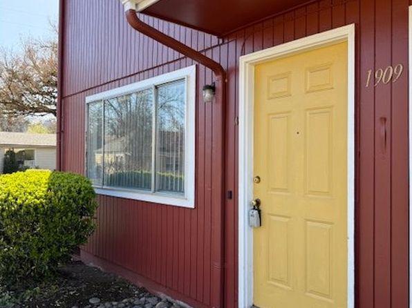 1909 W 17th Ave APT A, Eugene, OR 97402