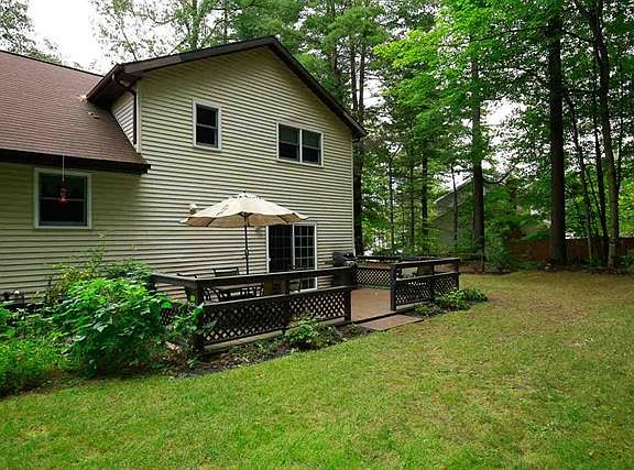 3rd image of 64 Wineberry Ln