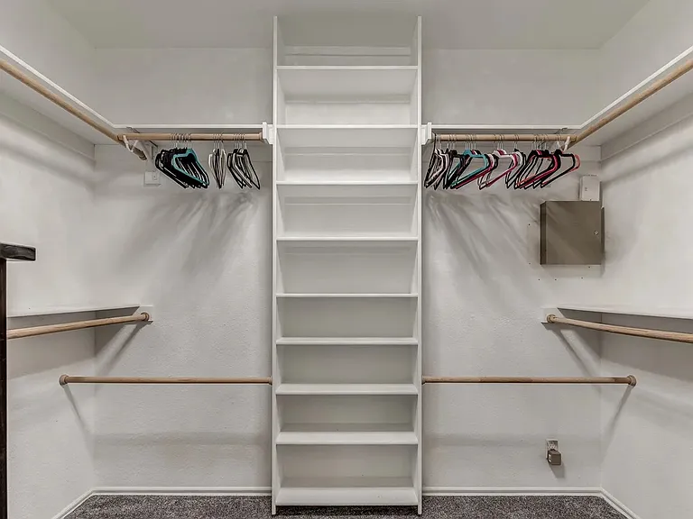 6162 N Brookline Ave #22 — Photo 8