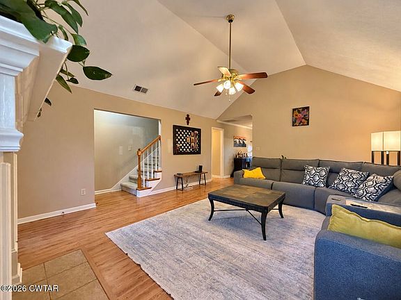 2nd image of 48 Stone Spring Cir