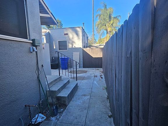 5th image of 611 San Francisco Ave