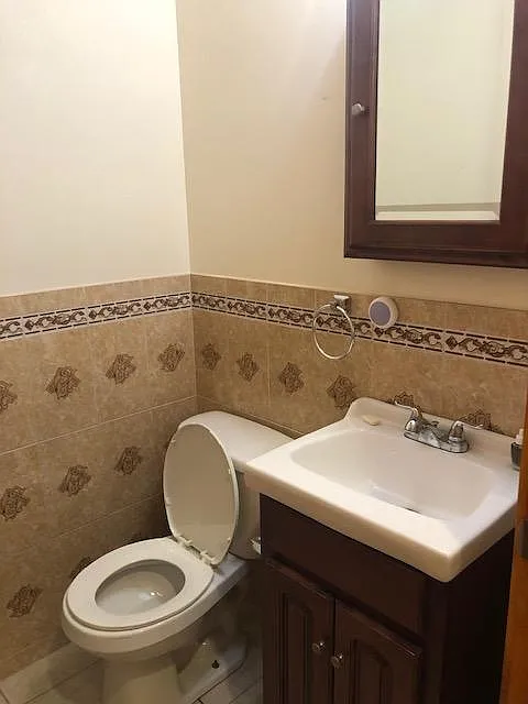 2 bed, 1.5 bath, 800 sqft, $2,900 — Photo 2