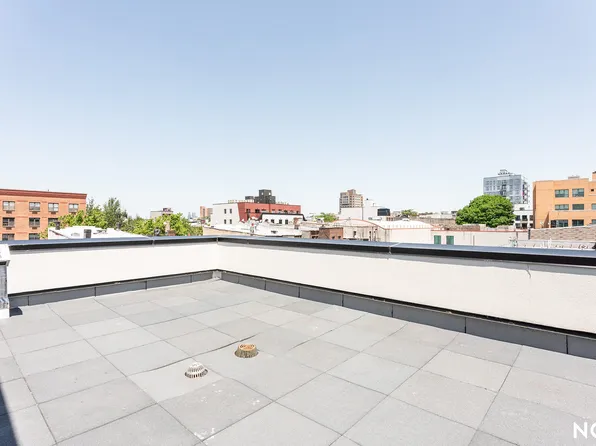 589 Knickerbocker Avenue image 13 of 15