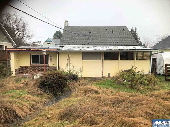 2nd image of 1032 W 11th St