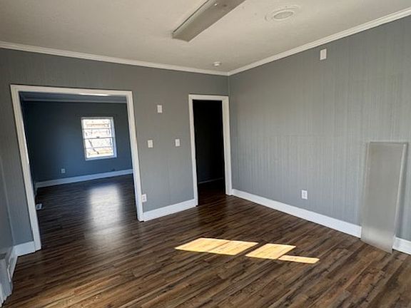2nd image of 308 S Slocumb St