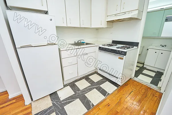 Rented by Genik Group Corp | media 20